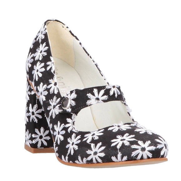 Nila & Nila pumps - Picture 2 of 7